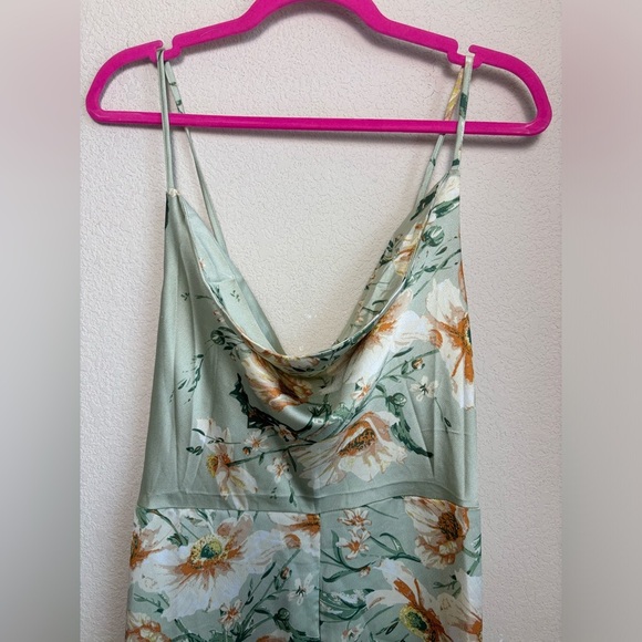 NWT Boohoo Sage Green Satin Floral Cowl Tie-Back Flute Hem Slip Midi Dress 12 - Picture 4 of 11